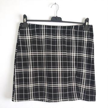 stretchy rok zwart wit geruit M beschikbaar voor biedingen