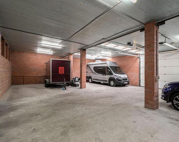 Beveiligde staanplaats te huur centrum Kapellen vanaf 01/02, Immo, Garages & Places de parking, Province d'Anvers