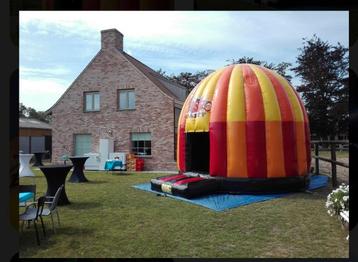 Disco springkasteel 5m beschikbaar voor biedingen
