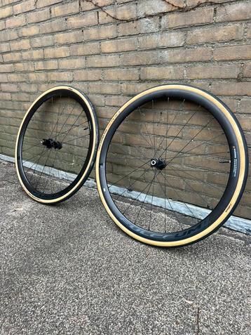 Fulcrum Racing 400 DB Disc Clincher beschikbaar voor biedingen