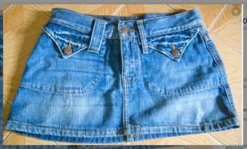 kort jeans rokje  uit H&M 