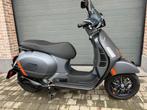 Vespa GTS 300 Supersport HPE - 4442 km !, Permis Moto A, Scooter, Particulier