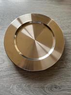 6 assiettes argentées, Uni, Assiettes(s), Enlèvement, Utilisé