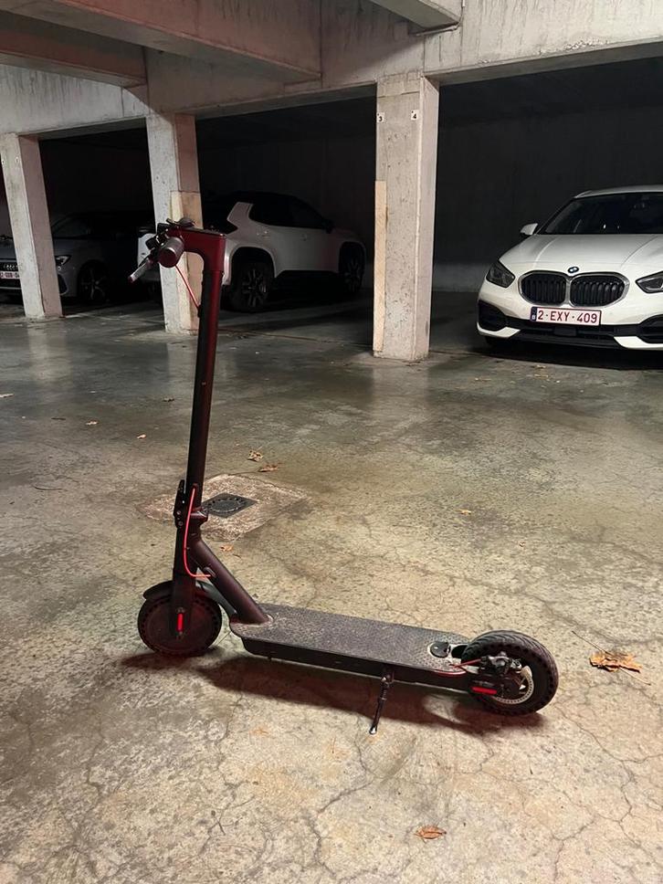 Trottinette électrique | Défauts | Pour pièces, Vélos & Vélomoteurs, Trottinettes, Utilisé, Step électrique (E-scooter), Enlèvement