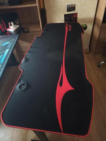 Bureau gamer beschikbaar voor biedingen