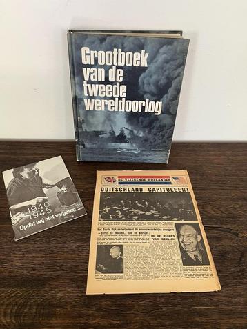 oud krantenknipsel 1945 " De vliegende Holander" met boek beschikbaar voor biedingen