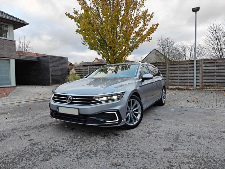 Mooie VW passat GTE hybride 218pk, zga full option. 1e eig., Auto's, Volkswagen, Particulier, Passat, 360° camera, ABS, Achteruitrijcamera
