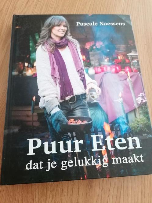 Pascale Naessens - Puur eten dat je gelukkig maakt, Boeken, Kookboeken, Zo goed als nieuw, Ophalen of Verzenden