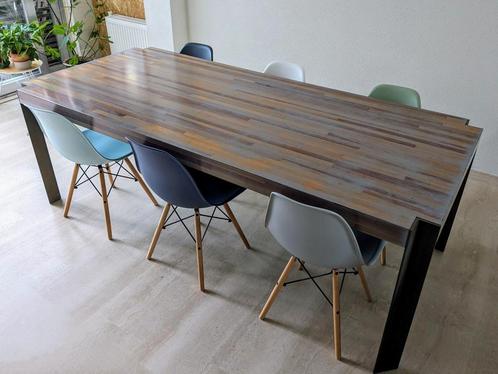 Uluwatu - design Henk Vos by Linteloo, Maison & Meubles, Tables | Tables à manger, Utilisé, 100 à 150 cm, 200 cm ou plus, Cinq personnes ou plus