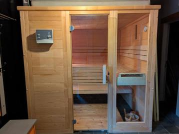 Solid wood sauna  beschikbaar voor biedingen