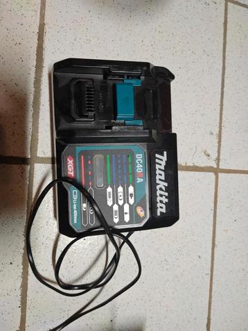 Makita DC40RA beschikbaar voor biedingen