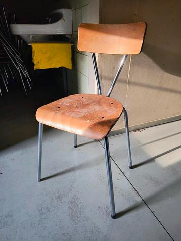 Stoelen 36 stuks beschikbaar voor biedingen