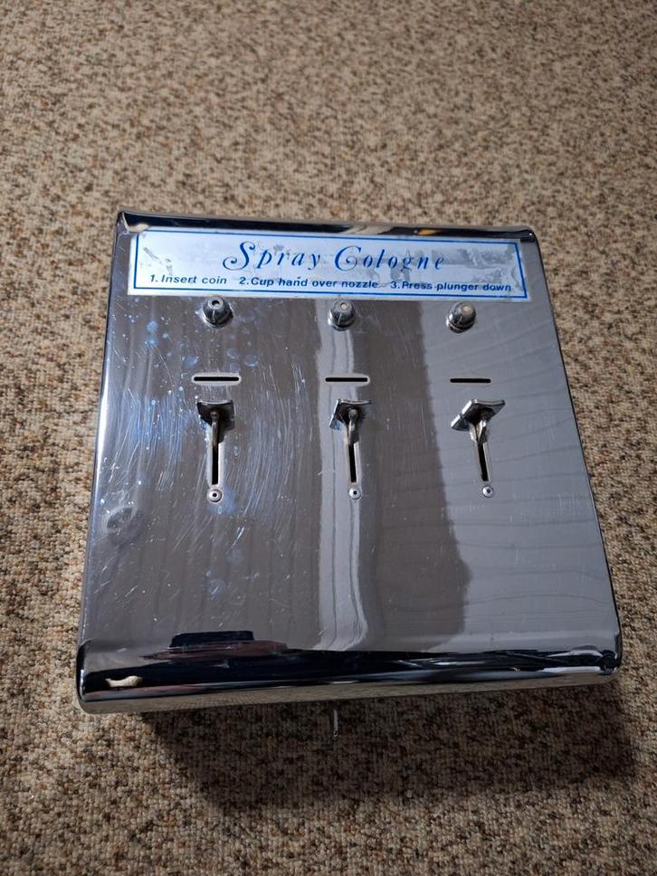 Vendeur de parfums Retro USA Eau de toilette, Collections, Machines | Autre, Utilisé, Enlèvement ou Envoi