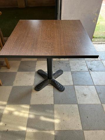 Cafe spullen beschikbaar voor biedingen