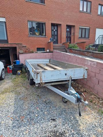 Dubbelassige aanhangwagen  beschikbaar voor biedingen