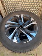 Velgen peugeot 2008 met winterbanden, Auto-onderdelen, Banden en Velgen, Ophalen, Banden en Velgen, 17 inch, Winterbanden