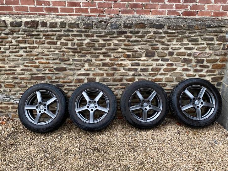 Jantes avec pneus hiver 16 pouces, Autos : Pièces & Accessoires, Pneus & Jantes, Pneus et Jantes, Pneus hiver, 16 pouces, 205 mm