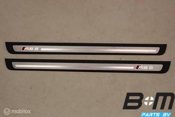 Instaplijsten Audi RS5 8T0853373 beschikbaar voor biedingen