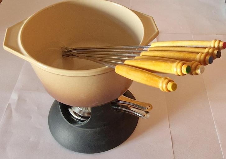 Fondue set Fontignac, verkocht met 6 vorkjes, Elektronische apparatuur, Fonduesets, Nieuw, Fondueset, Gas, Ophalen of Verzenden
