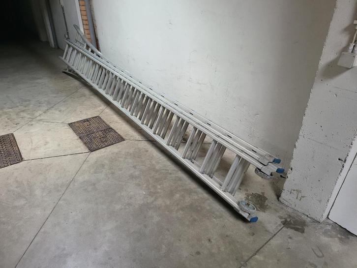 Solide Reformladder 3-delig|aluminium|3x18 treden 11,75 M, Doe-het-zelf en Bouw, Ladders en Trappen, Zo goed als nieuw, Ladder