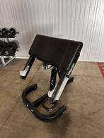 Technogym Pure Strength Scott Bench , Bicepsbankje, Sport en Fitness, Fitnessmaterialen, Ophalen, Gebruikt, Fitnessbank