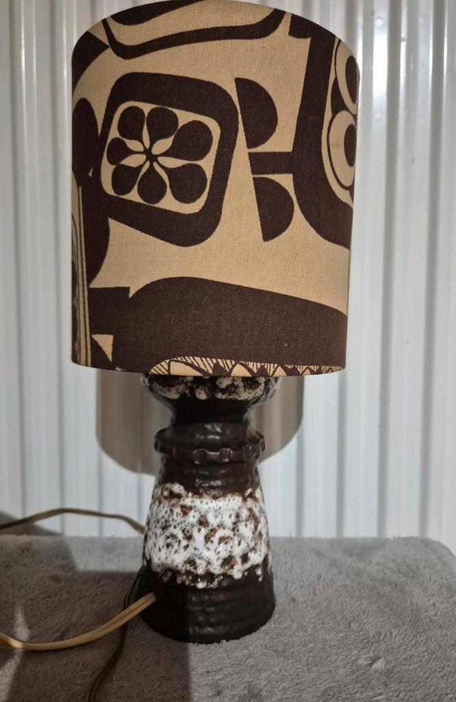 Lampe vintage - années 70, Maison & Meubles, Lampes | Lampes de table, Utilisé, Moins de 50 cm, Tissus, Autres matériaux, Enlèvement