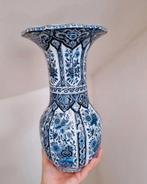 Delfts blauwe trompet vaas., Antiek en Kunst, Ophalen of Verzenden