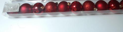 9 plastic rode kerstballen, Diversen, Kerst, Zo goed als nieuw, Ophalen