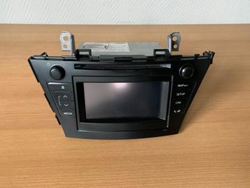 radio navigatie toyota prius plus 2011 tot 2014 86140-47150 beschikbaar voor biedingen