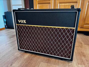 Vox V212 kast beschikbaar voor biedingen