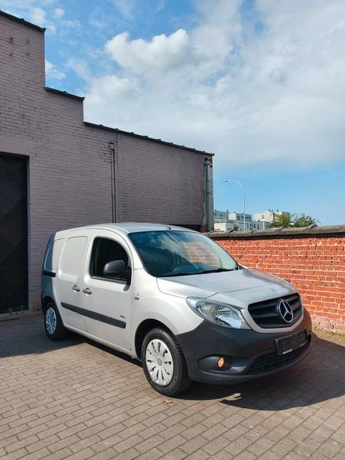 Mercedes-Benz Citan 1,5 CDI/Euro 6B/Climatisation/Attelage d, Autos, Mercedes-Benz, Entreprise, Achat, Citan Combi, ABS, Airbags