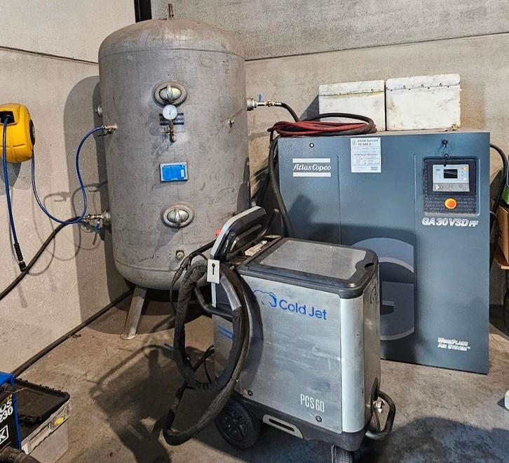 Droogijsstraalset TE HUUR/TE KOOP + opleiding, Zakelijke goederen, Machines en Bouw | Pompen en Compressoren, Ophalen