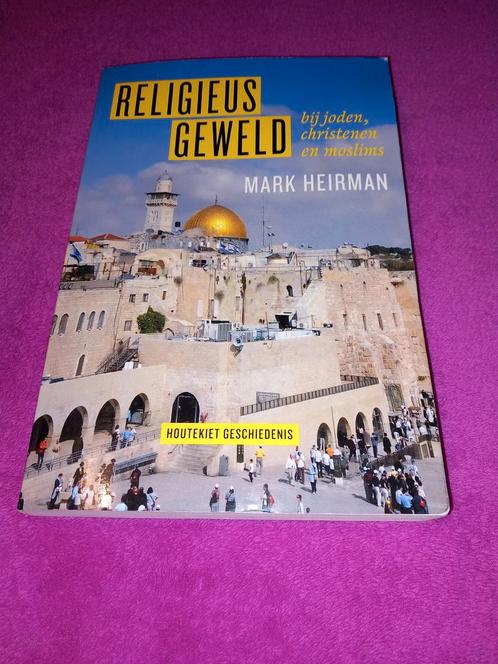 Boek - Religieus geweld -> 2€, Boeken, Godsdienst en Theologie, Zo goed als nieuw, Boeddhisme, Christendom | Katholiek, Christendom | Protestants