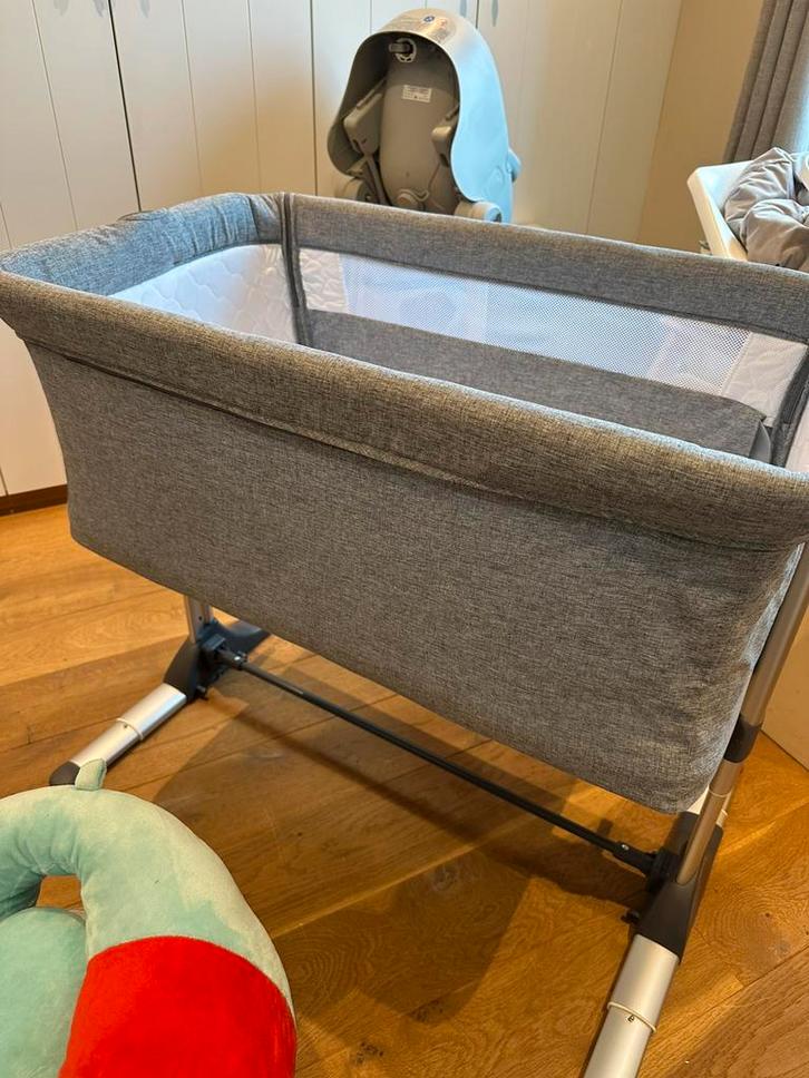 Co-sleeper / Aanschuifbedje – Zeer goede staat, Kinderen en Baby's, Babywiegjes en Ledikanten, Zo goed als nieuw, Ophalen