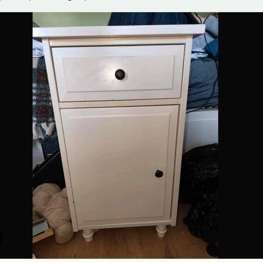 Nachtkastje, Ophalen