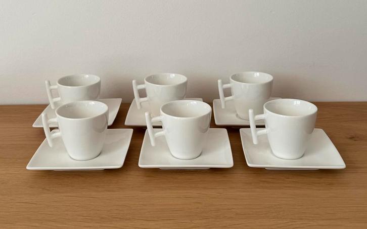 Lot de 6 tasses à moka + sous-tasses Yong Squito NEUVES, Huis en Inrichting, Keuken | Servies, Nieuw, Ophalen