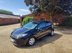FORD FIËSTA 1.6 TDC 2011 95PK 174.800 NIEUWE DISTRIBUTIERIEM, Euro 5, Stof, 4 cilinders, 1165 kg