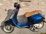 Vespa primavera 50cc klasse b. 630km!!!, Fietsen en Brommers, Scooters | Vespa, Ophalen, Zo goed als nieuw