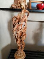 Statue chinoise en résine, Enlèvement