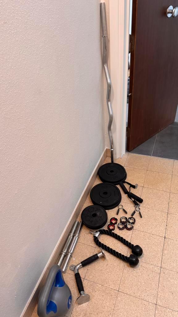 Poids et accessoires de musculation, Sports & Fitness, Équipement de fitness, Comme neuf, Kettlebell, Enlèvement