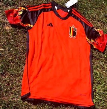 Nieuw in verpakking en met etiketjes Belgie 2022 thuisshirt beschikbaar voor biedingen