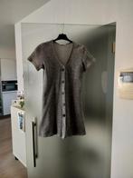 Jurkje, maat M, Enlèvement