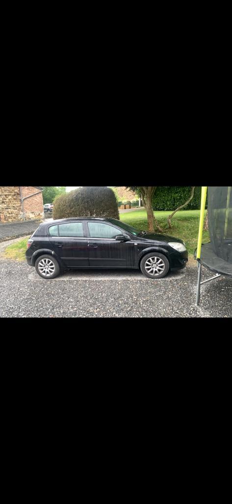 Vend ou échange, Auto's, Opel, Particulier, Astra, 4x4, Diesel, Break, 5 deurs, Handgeschakeld, Zwart, Zwart, Onderhoudsboekje