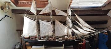 Prachtig groot schip XL beschikbaar voor biedingen