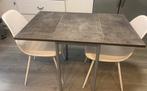 Inklapbaar tafeltje grijs met witte stoelen, Huis en Inrichting, Tafels | Eettafels, Ophalen, Zo goed als nieuw, Tot twee personen