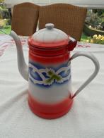 Te koop een oud geëmailleerd koffiezetapparaat, Ophalen