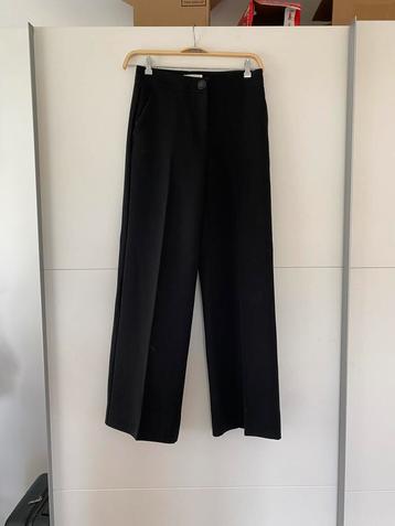 Mango broek maat 36, Kleding | Dames, Mango, Zwart, Ophalen of Verzenden, Zo goed als nieuw