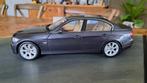 BMW 3 Series e90 Sparkling Graphite 1:18 Kyosho, Hobby en Vrije tijd, Modelauto's | 1:18, Ophalen of Verzenden, Zo goed als nieuw