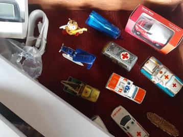 Miniatuur wagens ROOD KRUIS beschikbaar voor biedingen
