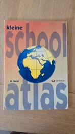 M. David - Kleine schoolatlas, Ophalen of Verzenden, Gelezen, Nederlands, M. David
